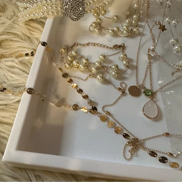 HUGE fashion necklace bundle - Picture 2 of 12
